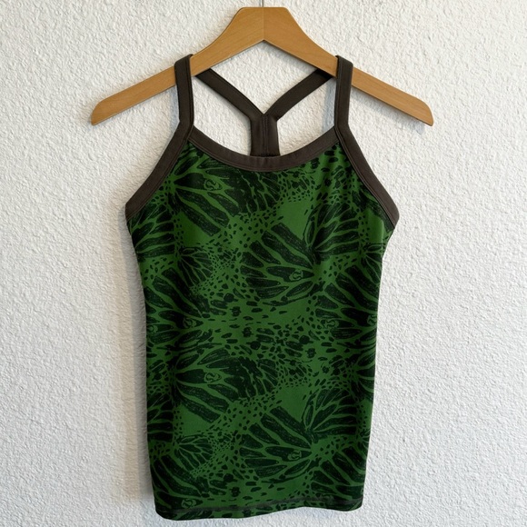 lululemon athletica Tops - RARE Vintage Lululemon Power Y Leaf Print Padded Mesh Tank Green Women’s 6